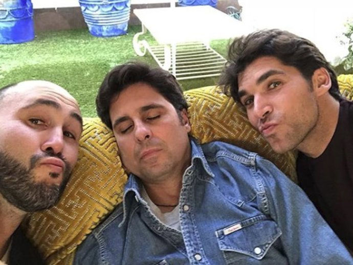 Kiko Rivera junto a sus hermanos Fran y Cayetano