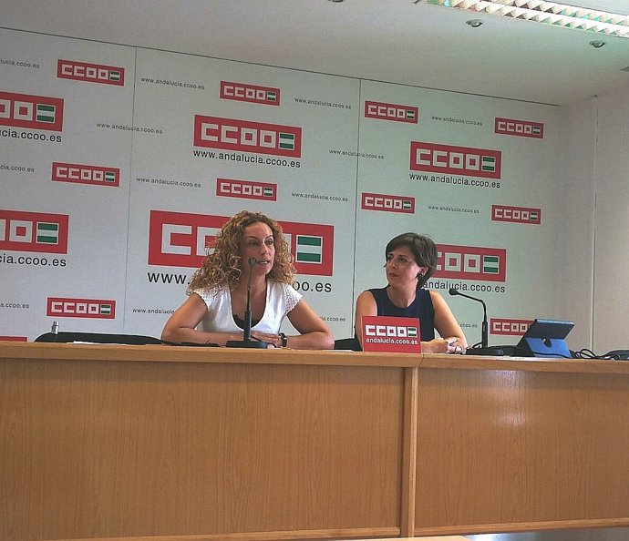 Nuria Martínez y Yolanda Carrasco, en rueda de prensa.