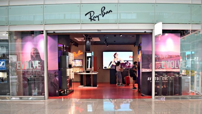 Botiga Ray-Ban a l'Aeroport de Barcelona