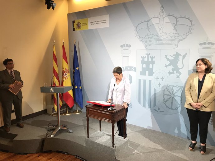 La delegada del Gobierno en Catalunya, Teresa Cunillera, toma posesión