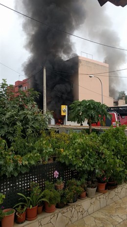 Incendio en un taller mecánico de Son Ferriol