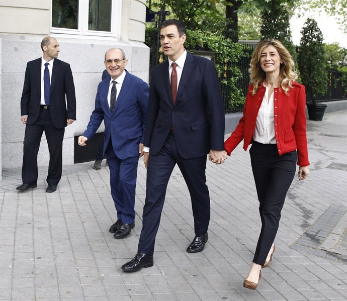 Pedro Sánchez amb la seva dona, Begoña Gómez
