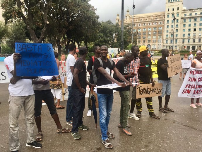 El portavoz del Sindicato Popular de Vendedores Ambulantes, Lamine Sarr