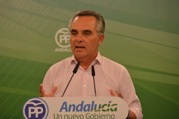 Juan Bueno, portavoz de infraestructuras del PP-A.