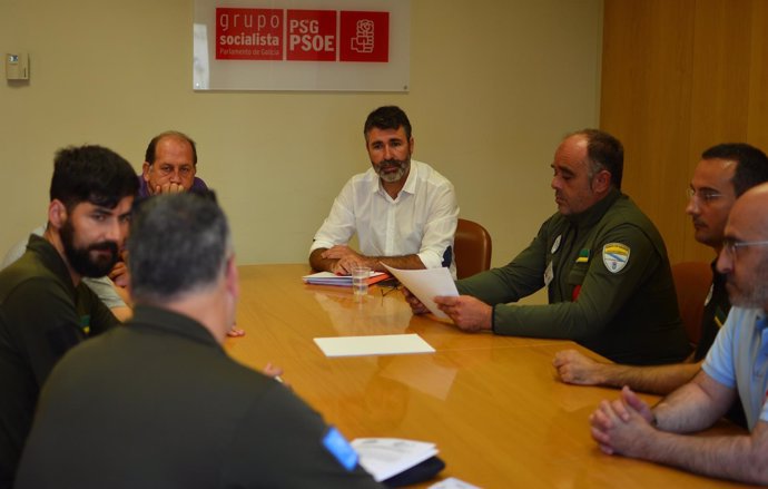 Reunión del PSOE con agentes forestales y medioambientales