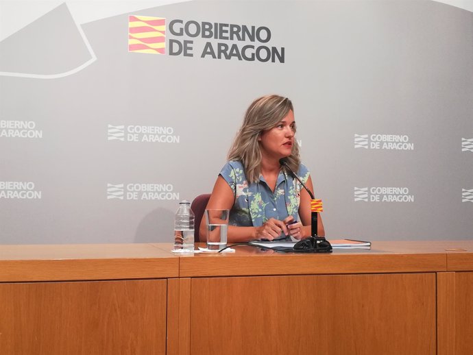 La consejera Pilar Alegría presenta el simulador del programa 50x50