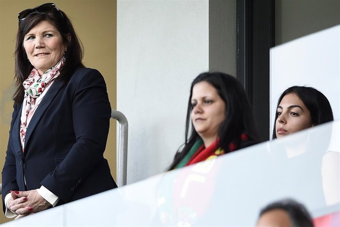 Dolores aveiro y georgina rodríguez