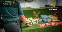 Intervenidos 11.300 artefactos pirotécnicos y 13 armas de airsoft a la venta sin autorización en Huelva