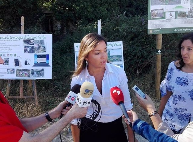 Carolina Blasco presenta la programación. 