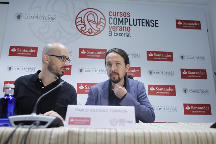 Nacho Álvarez y Pablo Iglesias en los cursos de verano de El Escorial