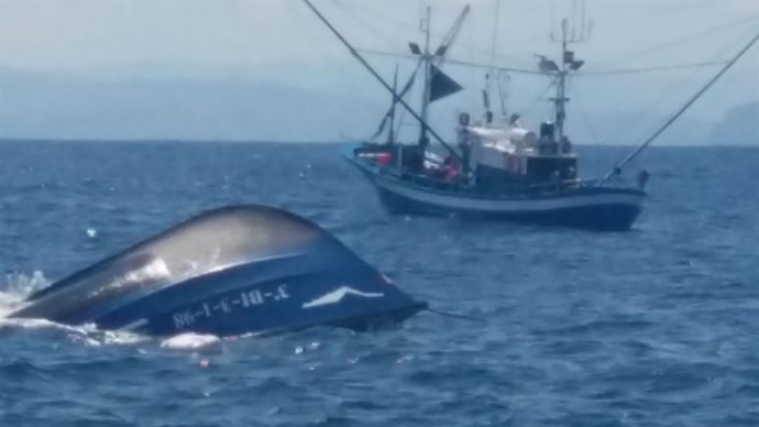 Pesquero hundido en Laredo 