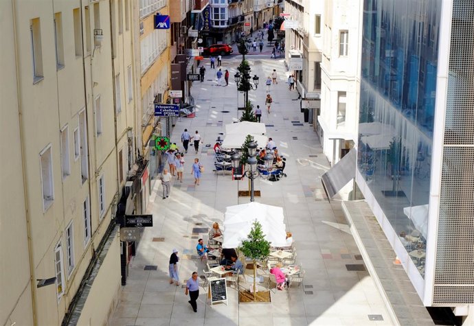 Concluye la renovación de la calle Miguel Artigas de Santander