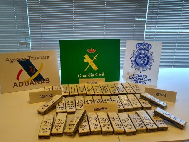 Nota De Prensa, Fotografia Y Video: "Aprehendidos 25 Kilos De Cocaína En Marín (