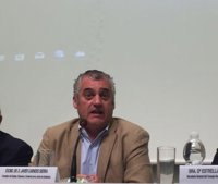 El consejero de Empleo critica las "infamias" del PP respecto a la investigación de la Faffe y su etapa como alcalde