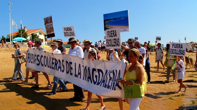 Acción reivindicativa para pedir la paralización de los diques de la Magdalena.