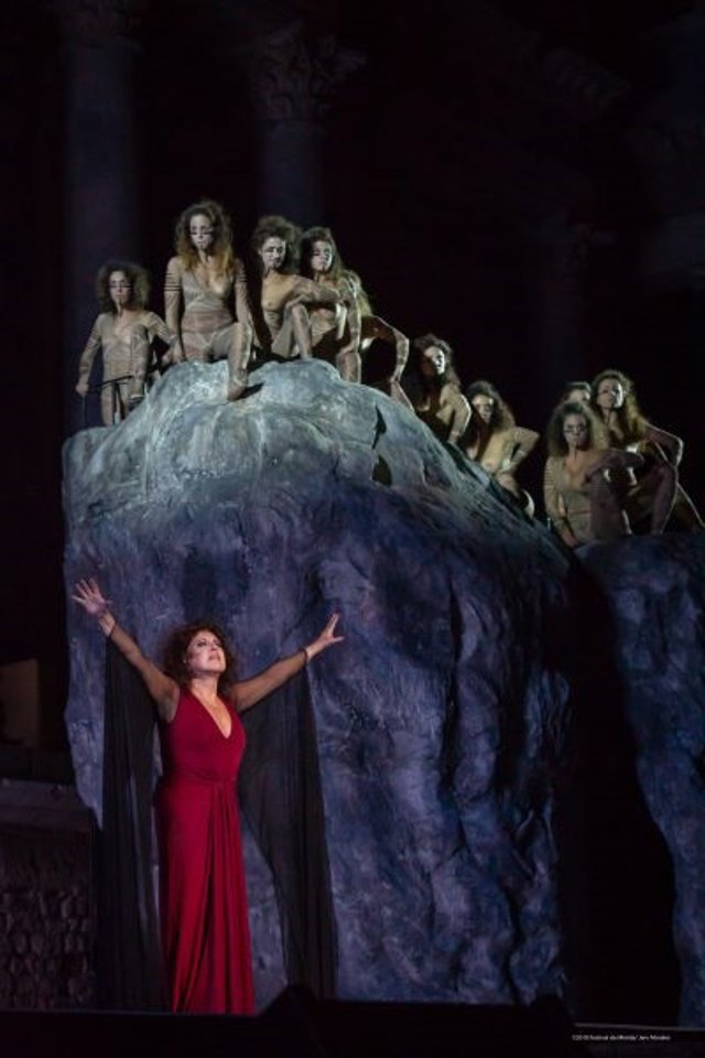 'Las Amazonas' se despide este domingo del Festival de Mérida con su quinto lleno consecutivo en el Teatro Romano
