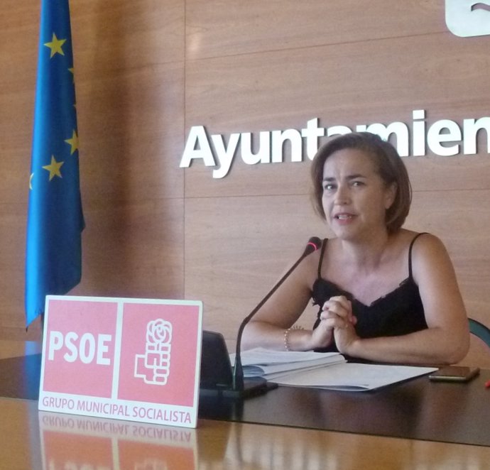 La portavoz del PSOE, Beatriz Arráiz