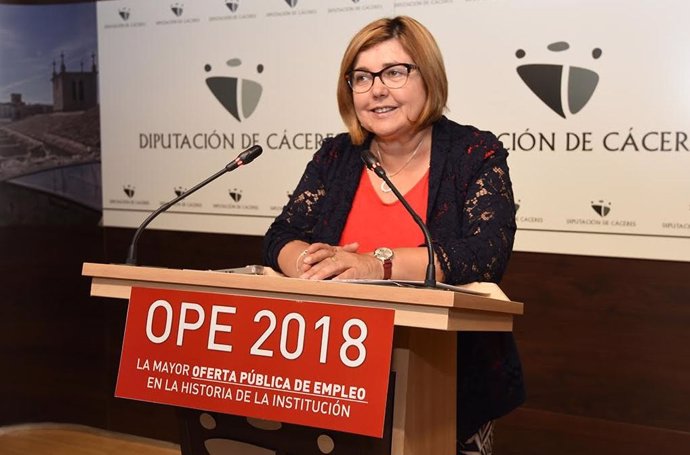 La presidenta de la Diputación de Cáceres, Rosario Cordero