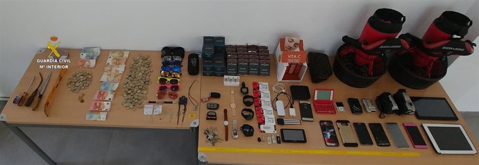 Objetos intervenidos por la Guardia Civil