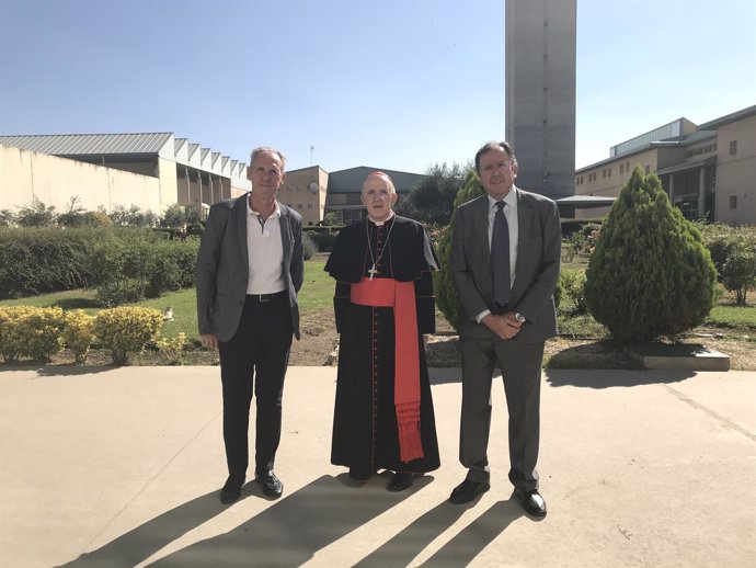 El arzobispo de Madrid, Carlos Osoro, visita la cárcel de Soto del Real