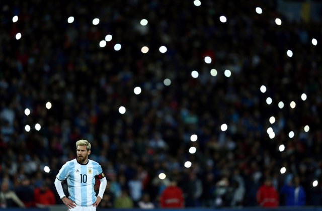 Leo Messi jugando con la selección argentina en el Mundial (2018)