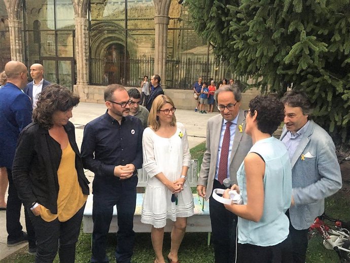 Teresa Jordà, Josep Costa, Elsa Artadi, Quim Torra y Jordi Munell