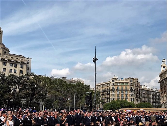 Autoridades en el I aniversario de atentados yihadistas en Barcelona