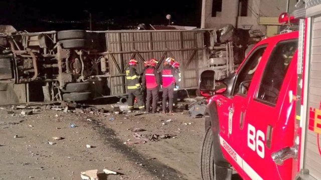 Accidente de un autobús a las afueras de Quito