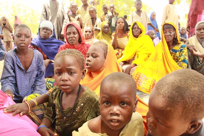 Niños afectados por la "crítica" situación humanitaria en Bama
