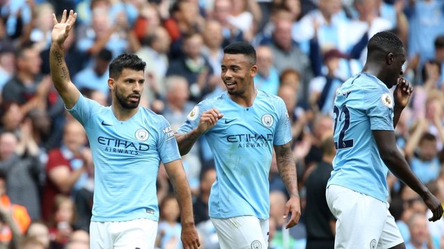 Agüero celebra un gol con el Manchester City