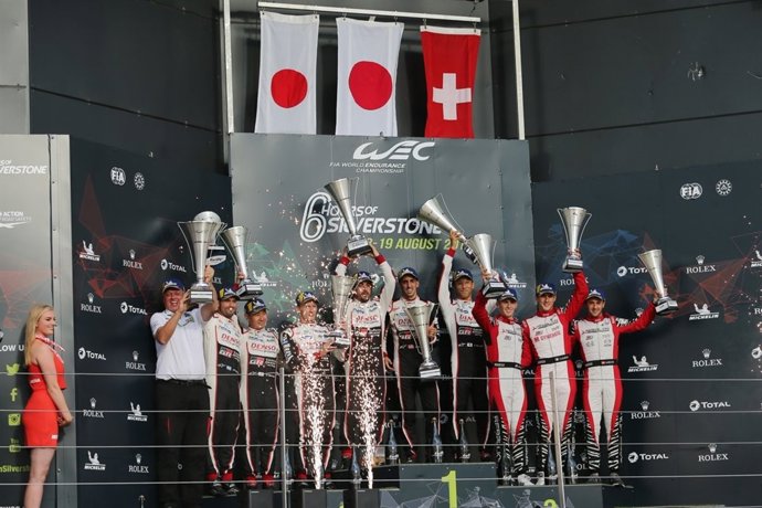 Podio de las 6 horas de Silverstone con Fernando Alonso