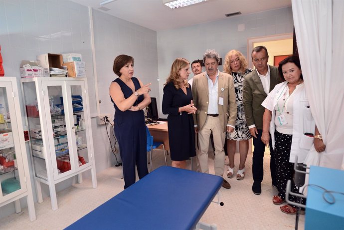 Visita de la consejera de Salud, Marina Álvarez, al centro de salud
