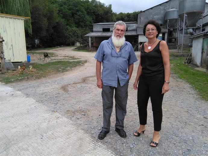 El diputado Xosé Luis Rivas, 'Mini', y la teniente de alcalde de Pastoriza