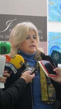 La sobrina nieta de Juan Ramón Jiménez, "triste" por el "abandono" de Fuentepiña, espera alguna solución