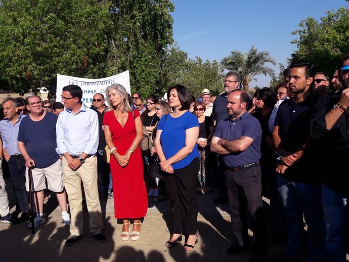 Virginia Pérez, en la concentración de Carmona para pedir más seguridad