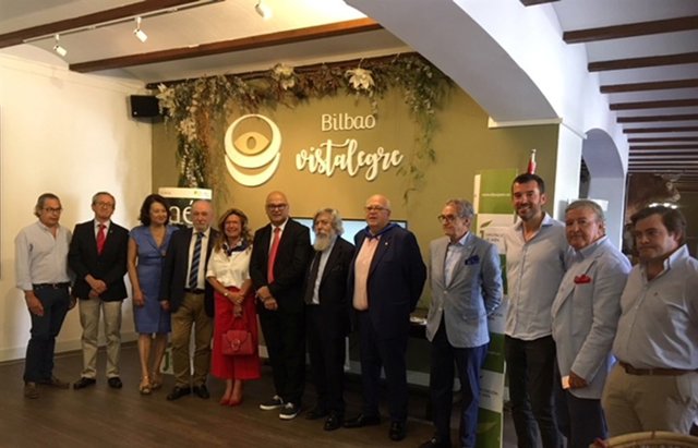 Acción promocional del producto 'Jaén Cultura del Toro' en Bilbao.