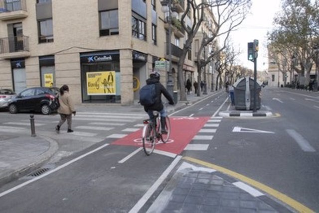 Carril bici en una calle de Valencia