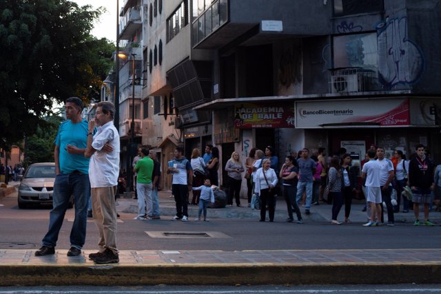 Los Videos Más Impactantes Del Terremoto De 7 3 En Venezuela