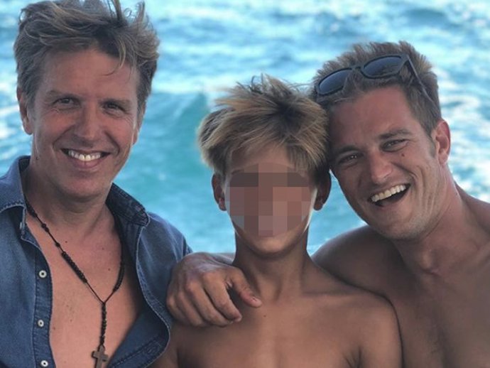 Manuel Díaz junto a su hijo y su hermano 