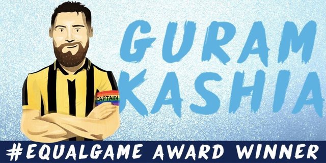 Guram Kashia recibe el premio de igualdad de la FIFA