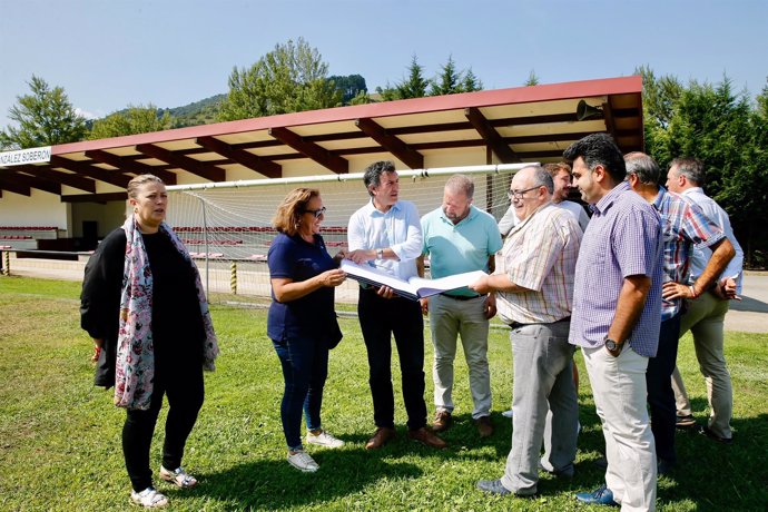 Visita al campo de fútbol de Tama (Cillorigo de Liébana)