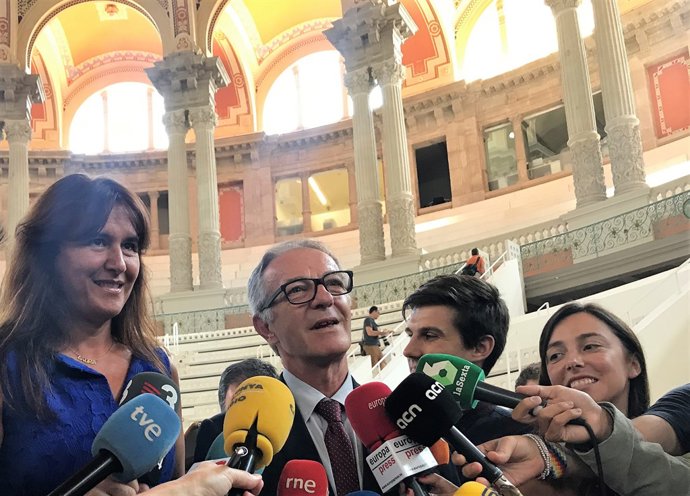 Ministre José Guirao, consellera de Cultura de la Generalitat Laura Borràs