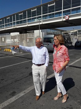 De la Fuente y Ortiz en la Estación Marítima del puerto de Almería