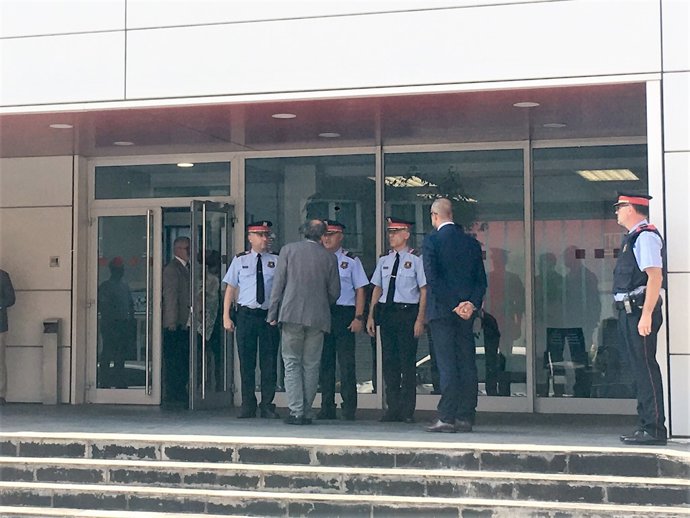 President Quim Torra, conseller Miquel Buch, comissaria de Mossos de Cornellà