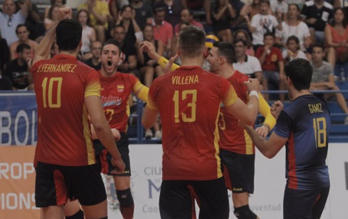 España se impone a Noruega camino al Europeo de voleibol masculino
