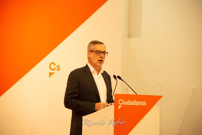 El secretario general de Ciudadanos, José Manuel Villegas, en una rueda de prens