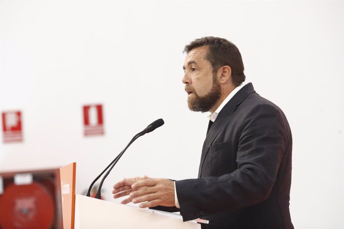 El secretario general del grupo parlamentario de Ciudadanos, Miguel Gutiérrez, a