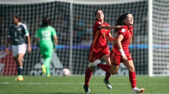 Las jugadoras de la selección española sub-20 celebran un gol