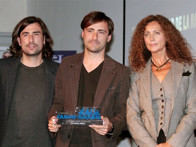 FAMILIA DE ÁNGEL NIETO