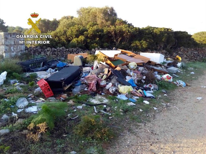 Vertedero en Menorca